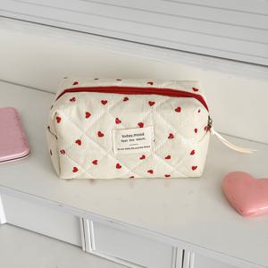 TEMU 여아용 부드러운 자수 하트 모양 화장품 가방, 대용량, 휴대용 여행용 세면도구 가방 (화장품 보관용)