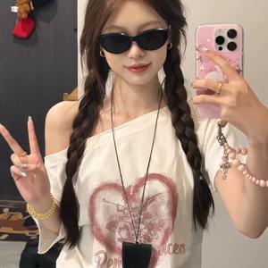 TEMU 여성 슬림핏 오프숄더 크롭 티셔츠 - Y2K 스타일, 흰색 빨간 하트 프린트, 반팔, 캐주얼 여름 상의, 캐주얼 여름 상의 | Y2K 패션 | 크롭 핏