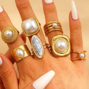 TEMU 여성을 위한 정교하고 스타일리시한 18k 골드 도금 스테인리스 스틸 사이즈 조절 오픈 링 7개 세트, 라이트 럭셔리 타원형 바로크 인조 진주 인레이 반지, 데일리웨어용, 선물용 최고의 선택, 파티 의상 액세서리