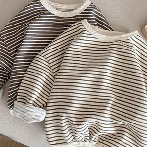 TEMU 2팩 남아용 가로 줄무늬 크루넥 긴팔 티셔츠 - 부드러운 미디엄 스트레치 풀오버 셔츠, 편안한 핏 & 세로 줄무늬 호환성, 봄/가을 레이어링용 ( &) - 캐주얼 멀티컬러 줄무늬 아웃핏