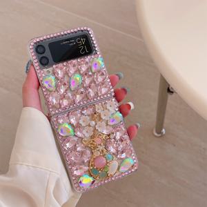 TEMU 폰 케이스: 신상 라이트 럭셔리 매화병 라인스톤 접이식 폰 케이스 - 갤럭시 Z 플립 3, Z 플립 4, Z 플립 5, Z 플립 6 호환 - 고급스러운 반짝이는 라인스톤 접이식 폰 케이스