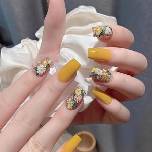 TEMU 10개 세트 핸드메이드 프레스온 네일 - 3D 플로럴 데이지 엠보싱 디자인, 재사용 가능한 접착식 손톱, 광택감 있는 생생한 노랑 & 꽃무늬, 여성용 스퀘어 미디엄 길이 네일 스티커 (랜덤 혼합) - 데일리 웨어, 파티, 휴가, 매니큐어 액세서리, 쉬운 적용, 뷰티 애호가를 위한 완벽한 선택