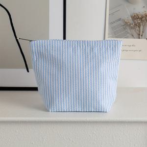 TEMU 버블 거즈 메이크업 가방, 휴대용 화장품 보관 파우치 (여성용), 간편하고 스타일리시한 디자인, 외출하는 아름다운 여성들을 위한 필수 아이템