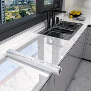 TEMU 마블 주방 방수 및 방유 스티커, 식탁, 조리대, 캐비닛 문용 고온 저항, 표면 및 벽 타일의 간편한 리모델링을 위한 자가 접착 알루미늄 포일, 쉽게 찢어지고 부착할 수 있습니다.