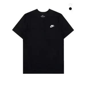 [아웃도어스/나이키]나이키 NSW 클럽 스우시 반팔 티셔츠