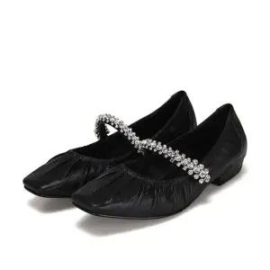 [본사운영] BABARA 양가죽 실버 장식 주름 여성플랫 1cm_BBF132