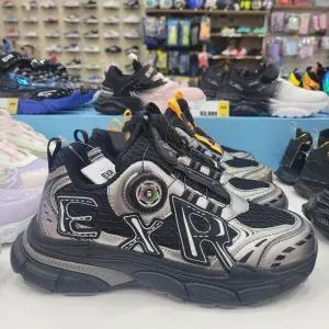 [에스키즈]키즈 보아 운동화 사인 (블랙/실버) BC5KD3SIG1-BCL_US