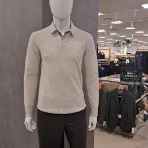 [트레몰로] HC09 베이지 카라 니트 티셔츠 25SS 봄 남성 베이지 카라 니트 티셔츠 (S45729353)