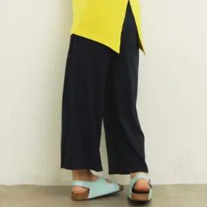 찰랑거리는 어린이 통바지 시원한 와이드 롱팬츠가을 키즈 등원룩 아동 유복 주니어 등원 데일리