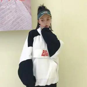 남녀공용 TZ00MT95 겨울 도톰 기 안감 스포티 하이넥 맨투맨