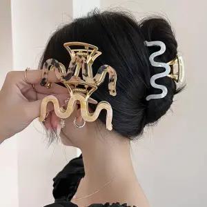 웨이브 반묶음 올림머리 자개 집게핀 URK167 헤어 헤