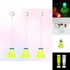 배드민턴 셀프 리턴 셔틀콕 3개입 혼자치는 연습 홈트/용품/인조/셧틀콕/셔틀공/연습용/배드민턴용/운동/