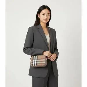 [버버리] 체크 여성 카메라 크로스백 그레이 80844971 151632265
