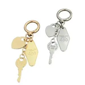 메탈 호텔 키 세트 키링 백참 열쇠고리 2색상