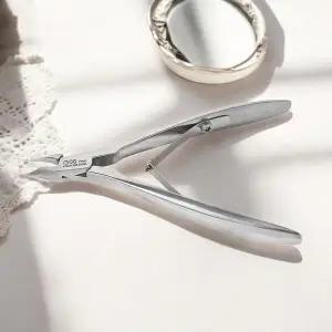 [셀러허브]엘리스 손톱 정리 큐티클 제거 네일 니퍼(날길이 7mm) (S45898390)