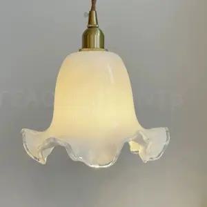 화이트 스툴 조명 테이블 원목 원형 카페 빈티지