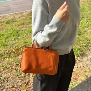 디케이 G8086 소가죽 여성 사각 토트 크로스백