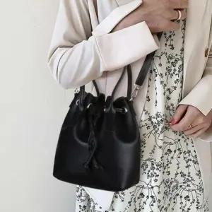 여성 미니 토트 버킷백 크로스백 베이직 여성 가방