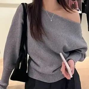여자 니트 오프숄더 가오리핏 긴팔 티셔츠