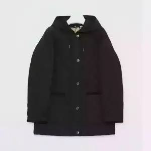 버버리 다이아몬드 퀼팅 내부체크 하프 후드 여성 자켓 8110531