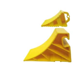 차량고임목 자동차 매장용 플라스틱 받침목 정비 고임목 타이어 화물차 경사