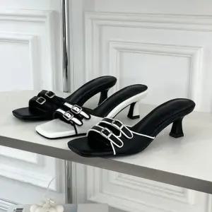 블로퍼 여름 뮬 밸트장식 토오픈 여성 슬리퍼