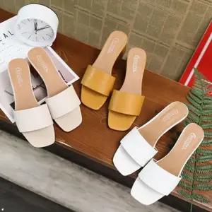 사각 스퀘어 여자 굽 슬리퍼 키높이 발편한 심플 모던 여성슬리퍼 캐주얼슬리퍼