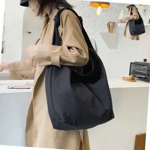 여성 2컬러 빅사이즈 매듭 보부상 숄더백