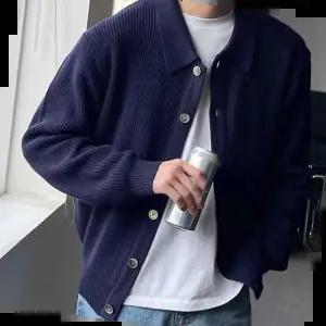 남자오버핏가디건 하찌짜임 니트재질 카라넥 남성 카디건 긴팔 단추
