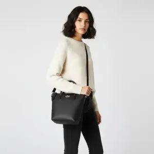 온마음설라코스테 가방 XS 쇼퍼 크로스백 블랙 NF2609PO-000