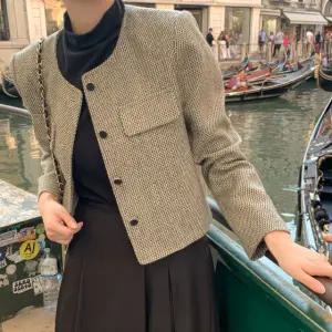 타헨 노카라 울 트위드 자켓