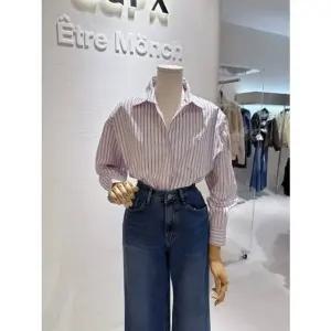 [갤러리아] 줄지 루즈핏 블라우스(Q1SH002B)