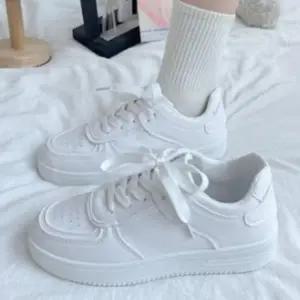[옷자락]남녀 공용 데일리 편안한 흰색 운동화