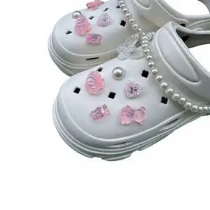 [콩심팥심]DIY 꾸미기용 구멍 뚫린 슬리퍼 장식 진주 나비 신발 악세사리