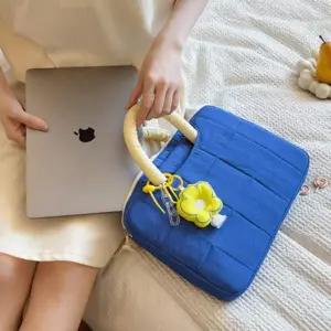 [셀러에이드]태블릿 패드 가방 왕꽃 키링 엠보 쿠션 노트북 파우치