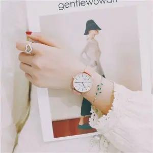 [셀러에이드]레이어드 디자인 손목시계 슬림 팔찌 여성용