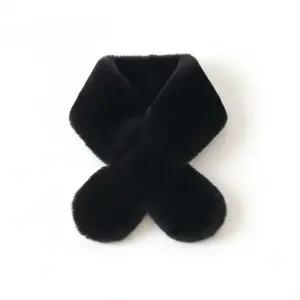 |CCA8586|여성용 부드러운 크로스넥 숏 인조털 머플러