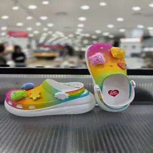 [크록스] 공용 높은굽 케어 배어스 크러쉬 클로그 210103-100/애플아울렛