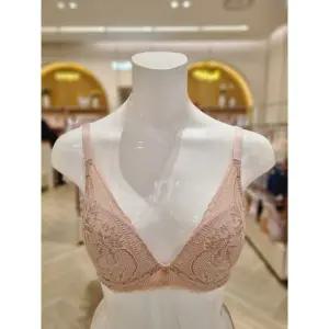 트라이엄프 T 24FW매직 컴포트 브라 TDWBR812BE 1182073