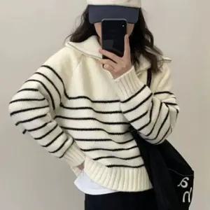 여성 단가라 카라 하프집업 니트티 캐주얼룩