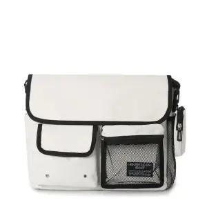 미니 하고 심플 데일리 깔끔한 공용 실용성 디자인 메신저크로스백 메신저가방