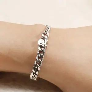 국내제조) 스컬 실버 은팔찌 중) 은팔찌 여성악세사리 여성팔찌