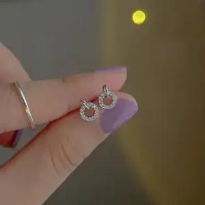 큐빅 동그라미 은 귀걸이 2col 여성귀걸이 여자귀걸이 은침귀걸이 은침 은귀걸이