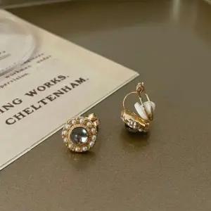 s925 수정 귀걸이 귀찌 여성귀걸이 여자귀걸이 은귀걸이 데일리귀걸이 귀걸이선물 귀찌