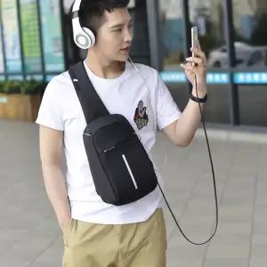 USB 슬링백 크로스백 캠핑 여행 보조 가방 M10132 캠핑캐리어 캠핑보관 캠핑수납 캠핑박스