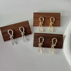 리본 매듭 s925 은도금 데일리 패션 꼬임 귀걸이 꼬임귀걸이 볼드한 빈티지 매듭귀걸이