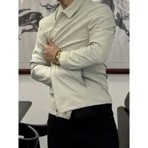 가을 바람막이 코트 행정 남자야상사파리 쇼트 하드보일드 점퍼 야상 기능성 ible3