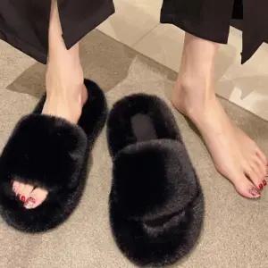 여성 털슬리퍼 베이직 겨울 실내화 [FWP] 샌들 거실화 아이템 따뜻한 패션