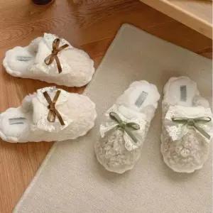 여성 겨울 실내화 포인트 리본레이스 털슬리퍼 데일리 미끄럼방지