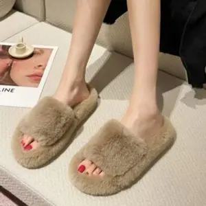 실내화 보 슬리퍼 겨울 실내화 겨울 방한 털 경량 몽실몽실 거실화 스타일 사무실슬리